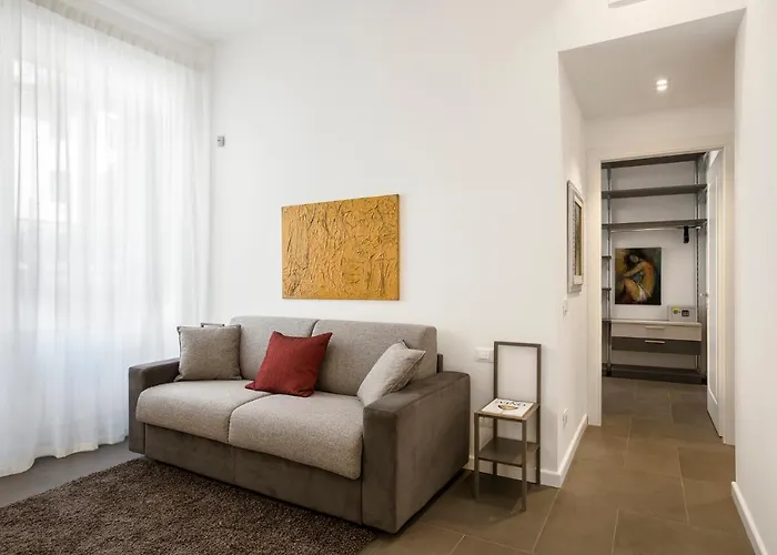 Residenza Fontanella Barberini By Spanish Steps Roma